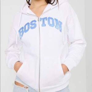 Garage Oversized “Boston” white zip up hoodie